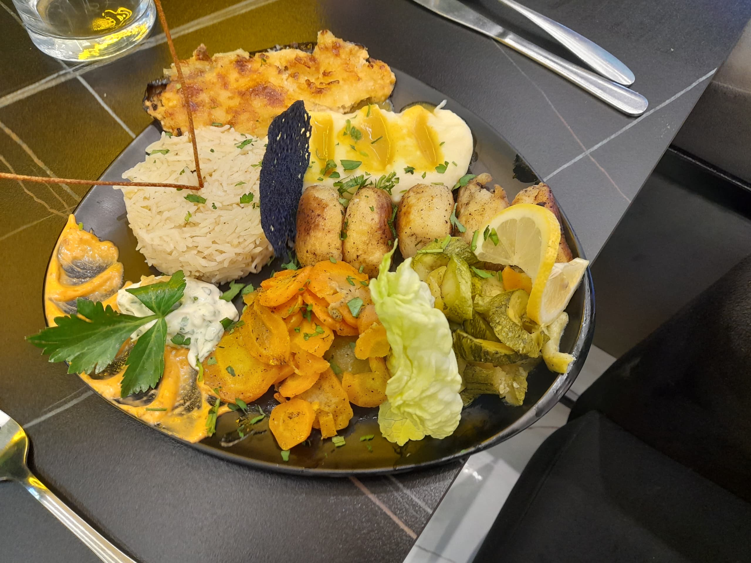 Assiette ovale en mélamine